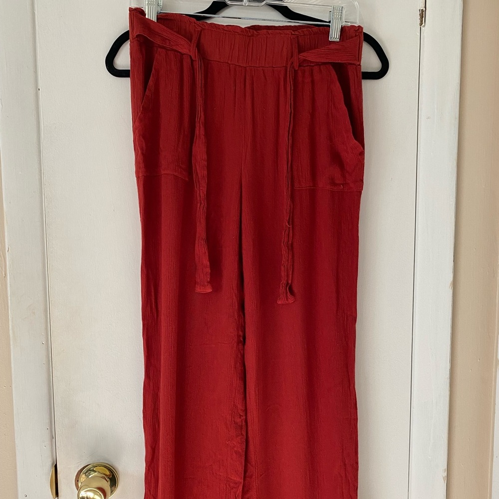 Wide leg pants